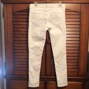 Levi’s 711 Skinny jeans 27 LIKE NEW